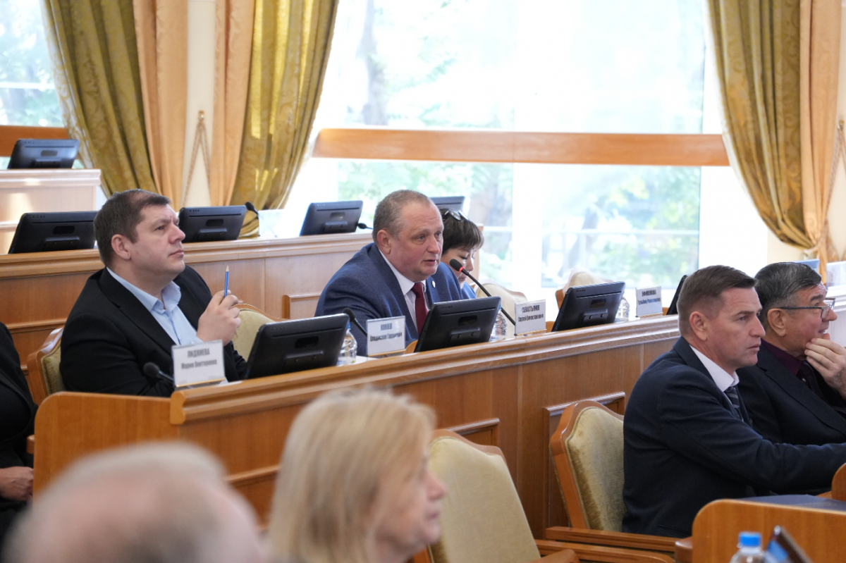 Дума Астраханской области обновила избирательное законодательство и начала формирование нового состава избиркома