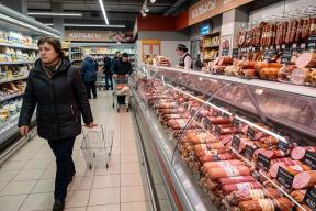 Продажи колбасы рухнули по всей стране: Производители винят ЗОЖ. В чём настоящая причина?