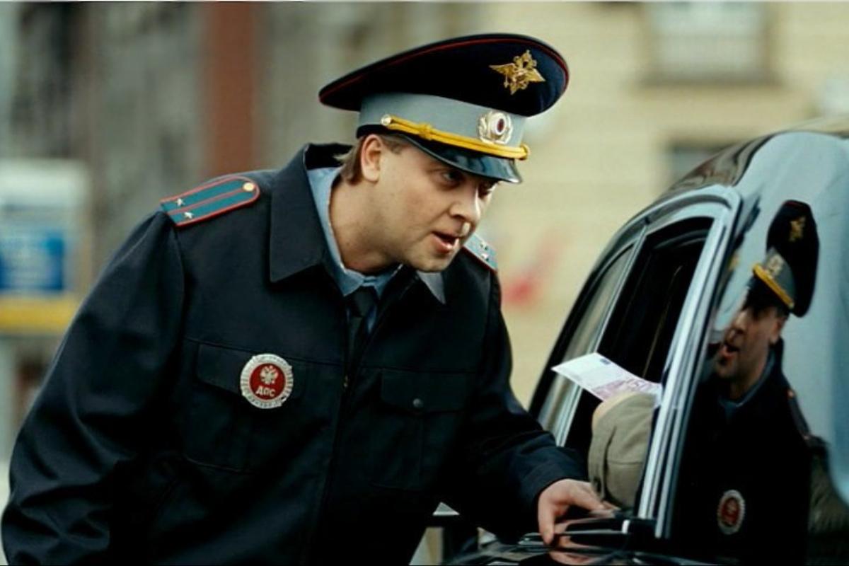 «Золотой гаишник» и его 16 квартир. Миллионный бизнес московской полиции удивил даже шейхов