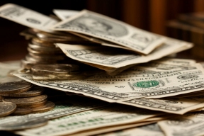 Миронов и Ремезков предложили увеличить налог на прибыль для личных фондов до 25%