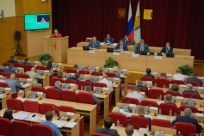 «Мы работаем для людей, им и ставить оценку нашим результатам»: Роман Береснев подвел итоги 5-летней работы Заксобрания Кировской области