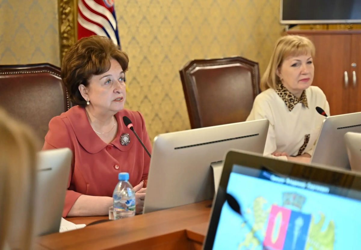 Спикер Ивановской областной Думы Марина Дмитриева встретилась со студентами юридического факультета ИвГУ