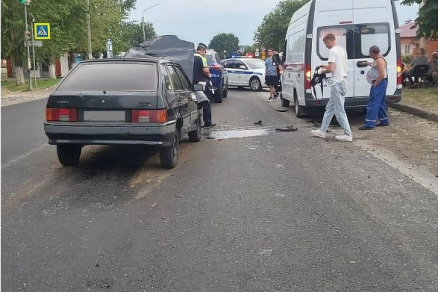 В массовой аварии в Тульской области пострадали два человека
