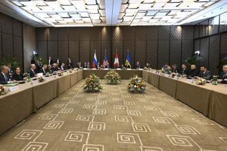 Согласились молчать: зачем Киев и Москва дали друг другу обет безмолвия в Женеве