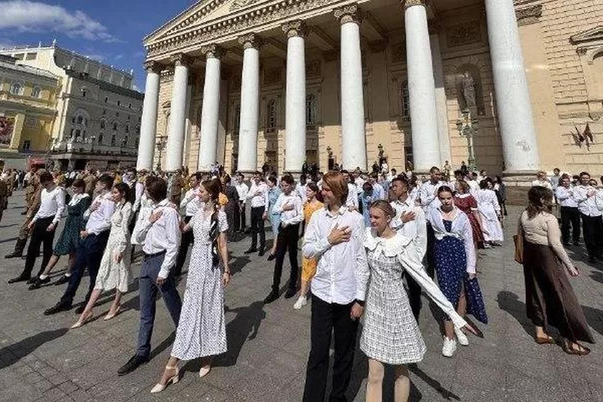 Милонов вступился за Уитни Хьюстон на выпускных: запрет иностранной музыки назвал странной трактовкой закона
