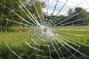 В Воронежской области обломки БПЛА повредили торговый центр