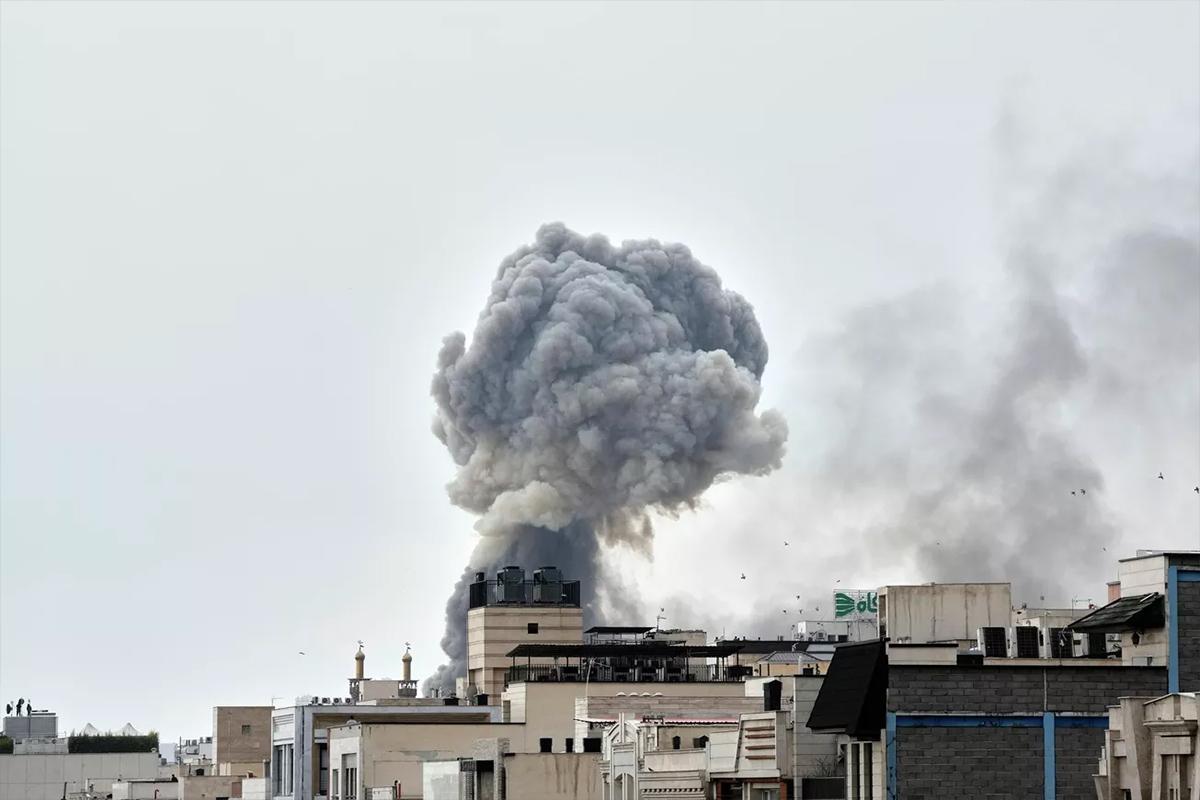 Иран заявил, что США и Израиль сами запросят мира в ближайшие дни