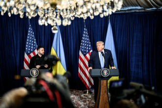 Окружение Зеленского оказалось не готово к призыву Трампа сменить президента Украины