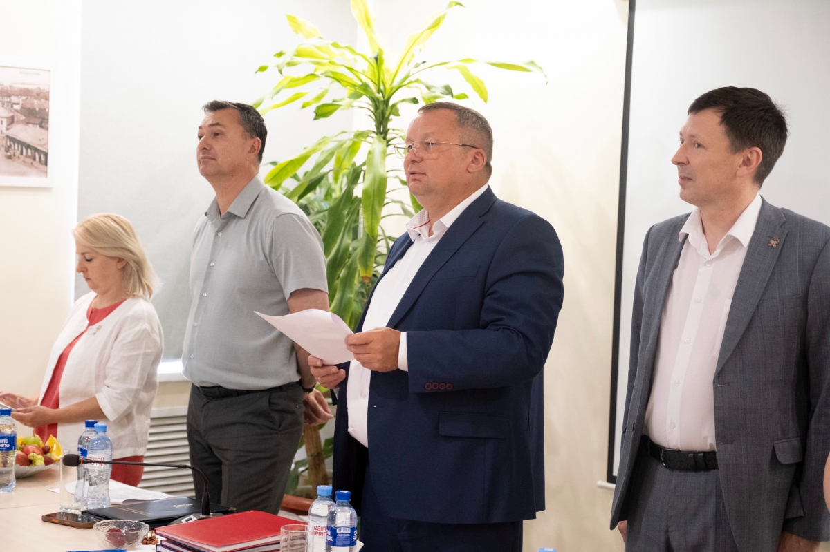 «Студенты показали высокий уровень подготовки»: Председатель Думы Астраханской области Игорь Мартынов оценил выпускные работы бакалавров филиала РАНХиГС