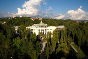 «Заболел — лечись»: как страховая медицина зарабатывает на больных и почему это нужно менять