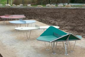 Французские архитекторы превратили игру в теннис в социальную практику