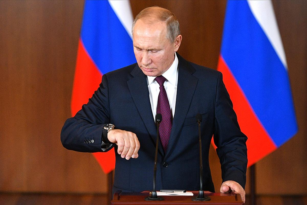 Стало известно время начала переговоров Путина и Трампа