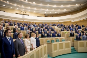 Дипломаты, Герои России и соратники губернаторов: кого Кремль отправляет в Совфед после осенних выборов