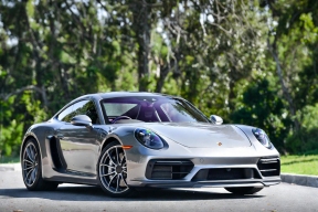 Продажи европейских люксовых авто в России выросли на фоне спада рынка