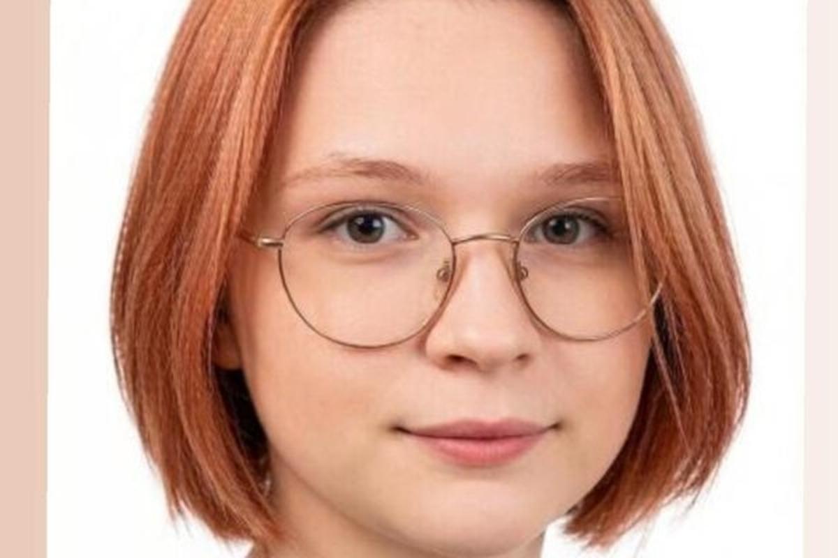 В Новосибирске ищут 14-летнюю девушку с рыжими волосами