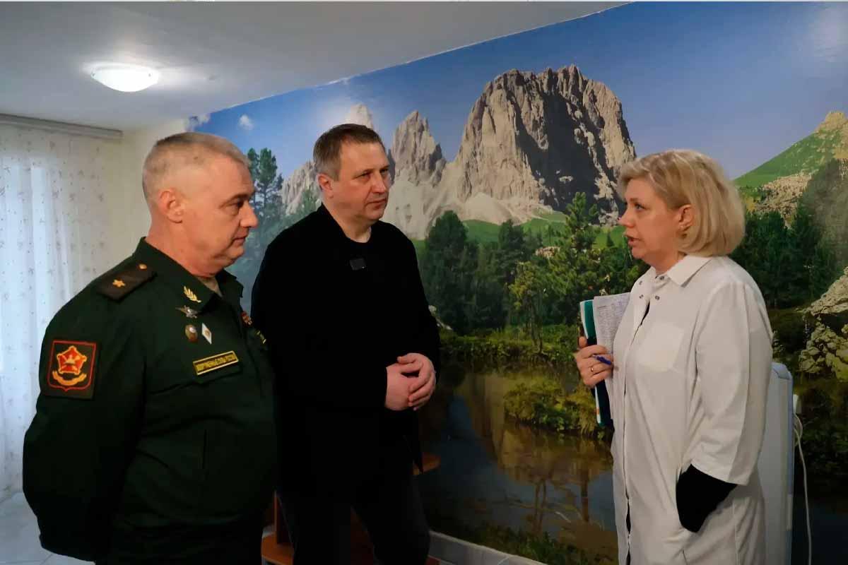 «Профессионализм врачей и качество медподдержки — ключевые факторы восстановления бойцов»: Мэр Иван Носков и генерал-майор Виктор Алексеев оценили условия реабилитации участников СВО в Самаре