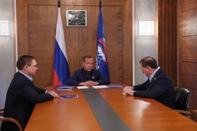 Дмитрий Медведев поддержал кандидатуру спикера НС Дагестана Заура Аскендерова на должность секретаря реготделения «Единой России»