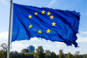 Polexit как страшилка для избирателей: зачем Туск и Навроцкий пугают Польшу разрывом с ЕС?