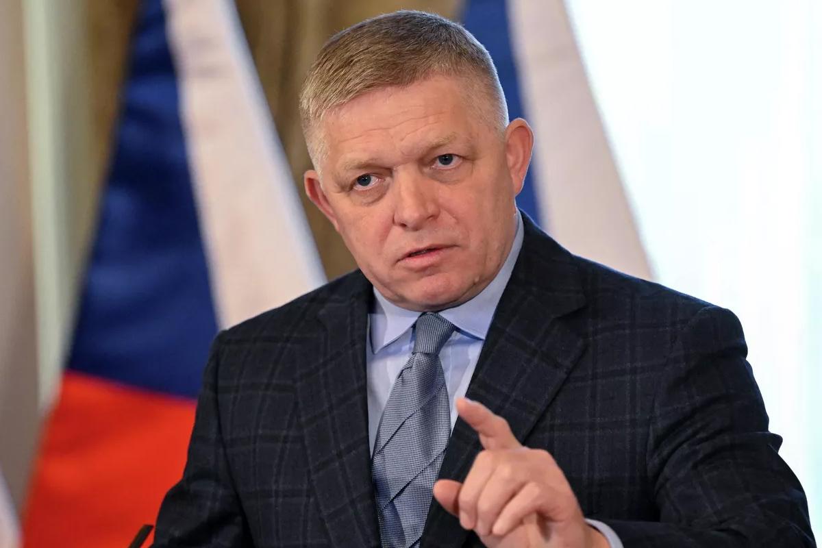 Фицо пригрозил Зеленскому блокировкой кредитов ЕС из-за остановки транзита нефти