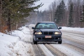 Смерть под снежной шапкой: Камчатка ищет виновных в гибели женщины на остановке