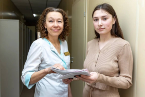 Глава Орехово-Зуевского городского округа Руслан Заголовацкий рассказал о 17-летней сотруднице скорой помощи, совмещающей обучение и работу по целевому договору