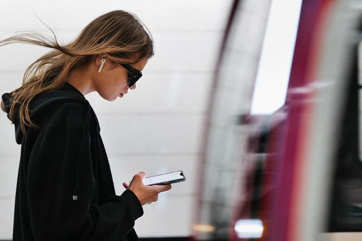 Three EU countries are going to restrict children and teenagers' access to social networks