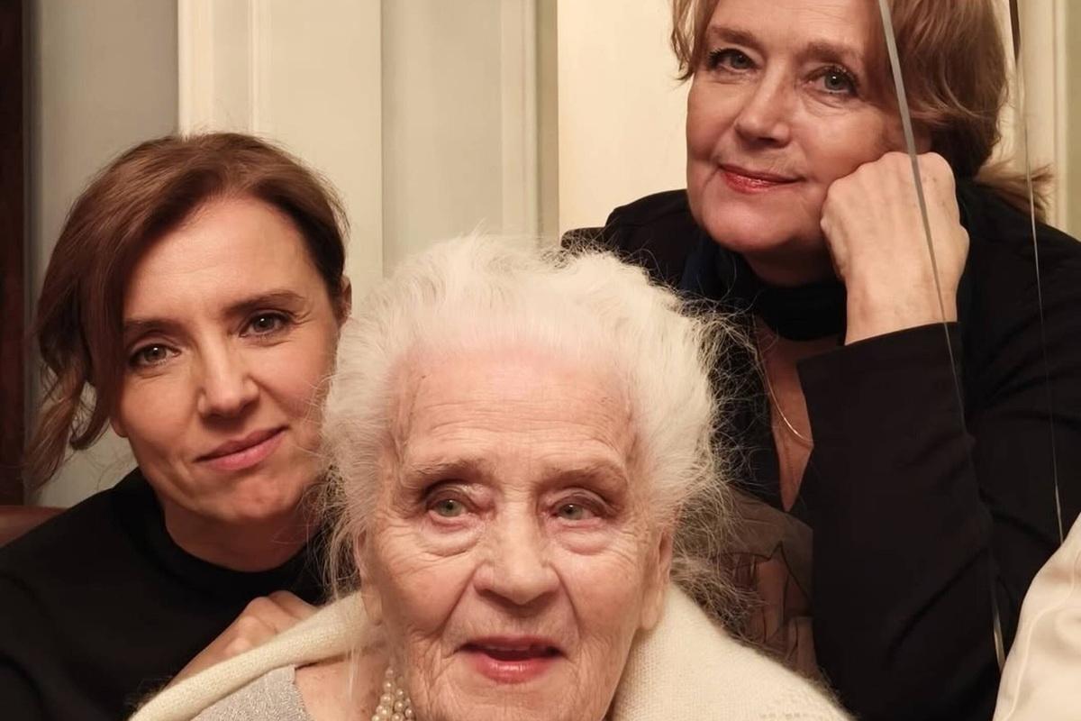 «104-я весна»: Ксения Алферова после развода с Егором Бероевым находит поддержку у своей бабушки