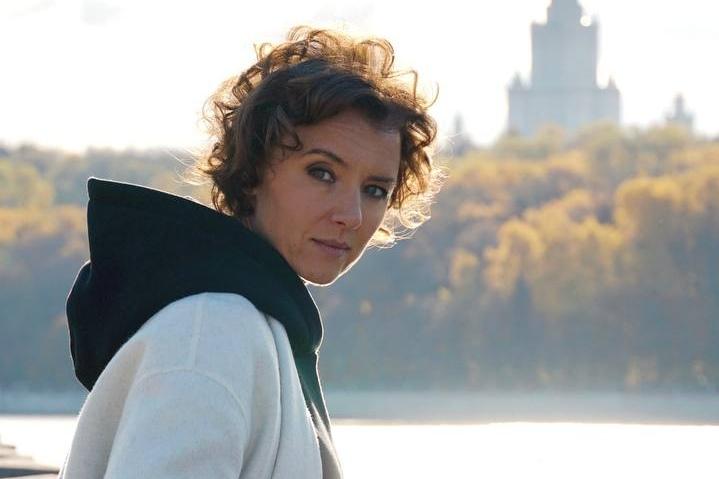 Усыновила взрослого мужчину. Почему дочь Ирины Алферовой Ксения проигнорировала советы матери