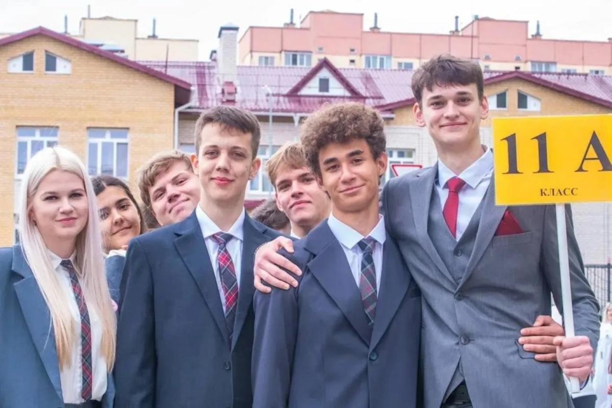 В школах Смоленской области для старшеклассников введут новый курс «Обучение служением»