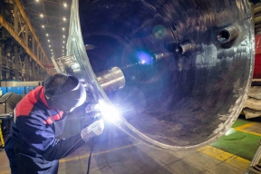 Подольский завод готовит поставку реакторов для ледокола «Россия»