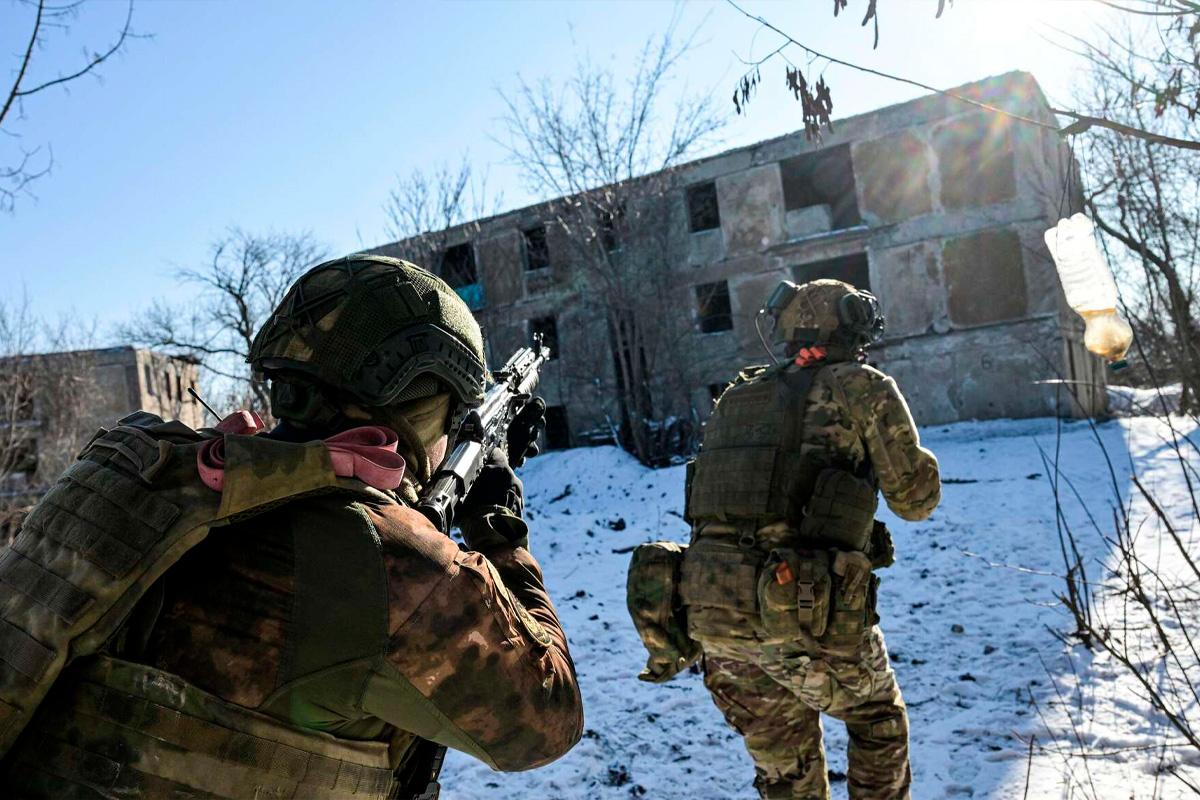 Военэксперт опроверг слова Зеленского о 100 тысячах россиян для СВО