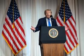 Шаг до ожирения: 79-летний Трамп сдал тест на деменцию на 30 из 30