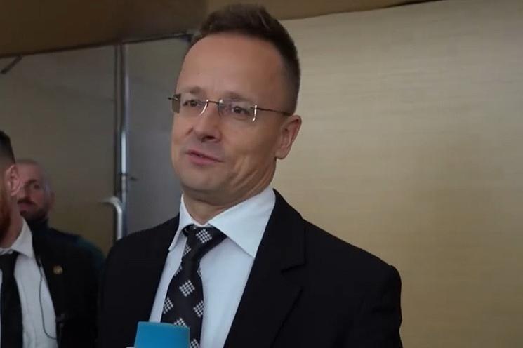 «Гостеррор и рэкет»: Украина обвинила Орбана в похищении инкассаторов с 40 млн долларов и золотом