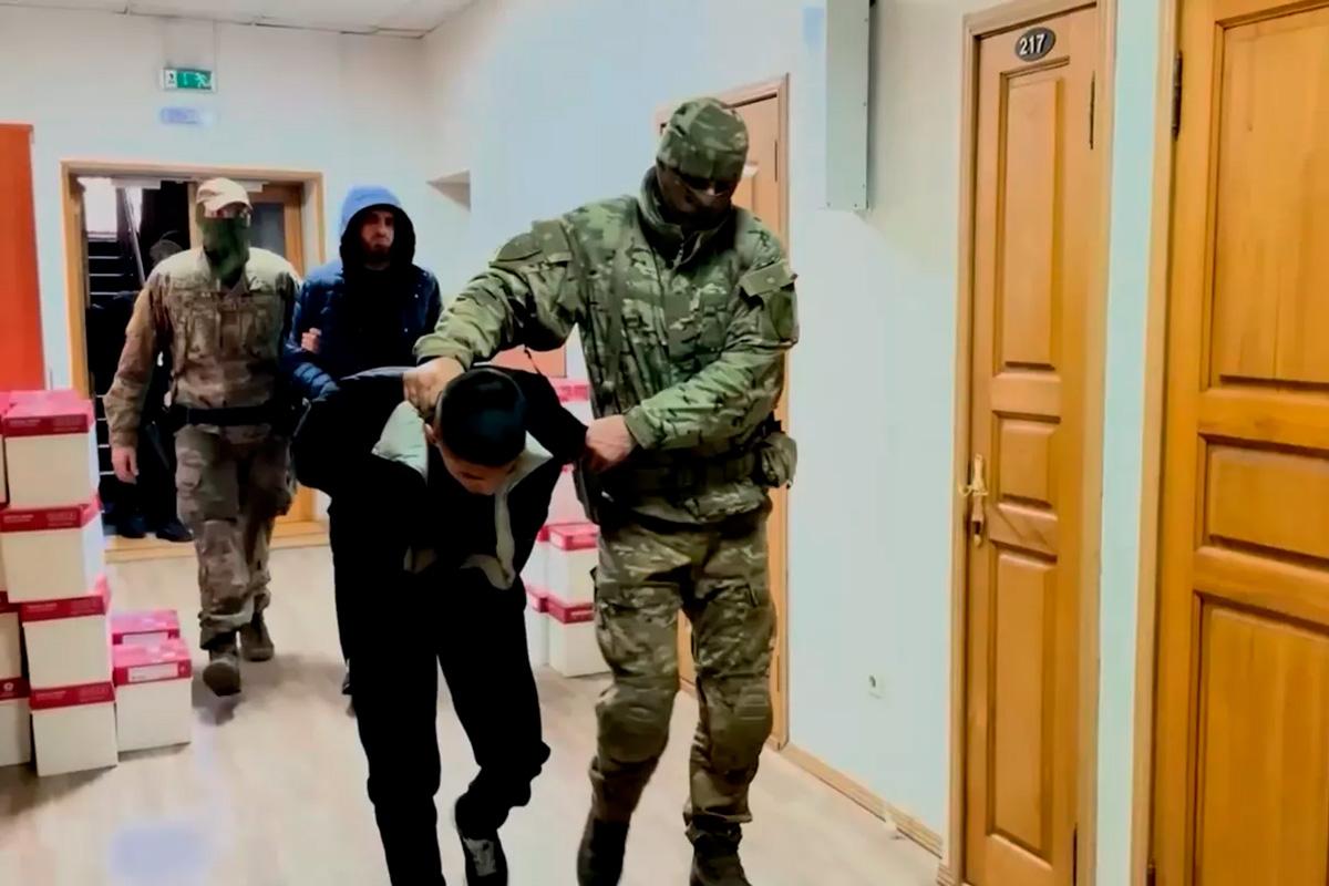 В Находке задержаны 18 участников ОПГ, вымогавших более 2,5 млн рублей