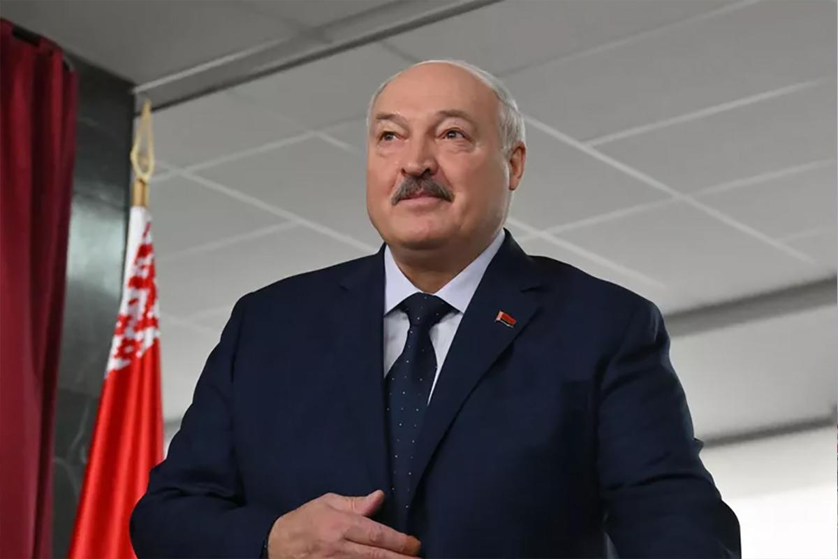 Лукашенко объяснил, зачем нужен «Орешник» в Белоруссии