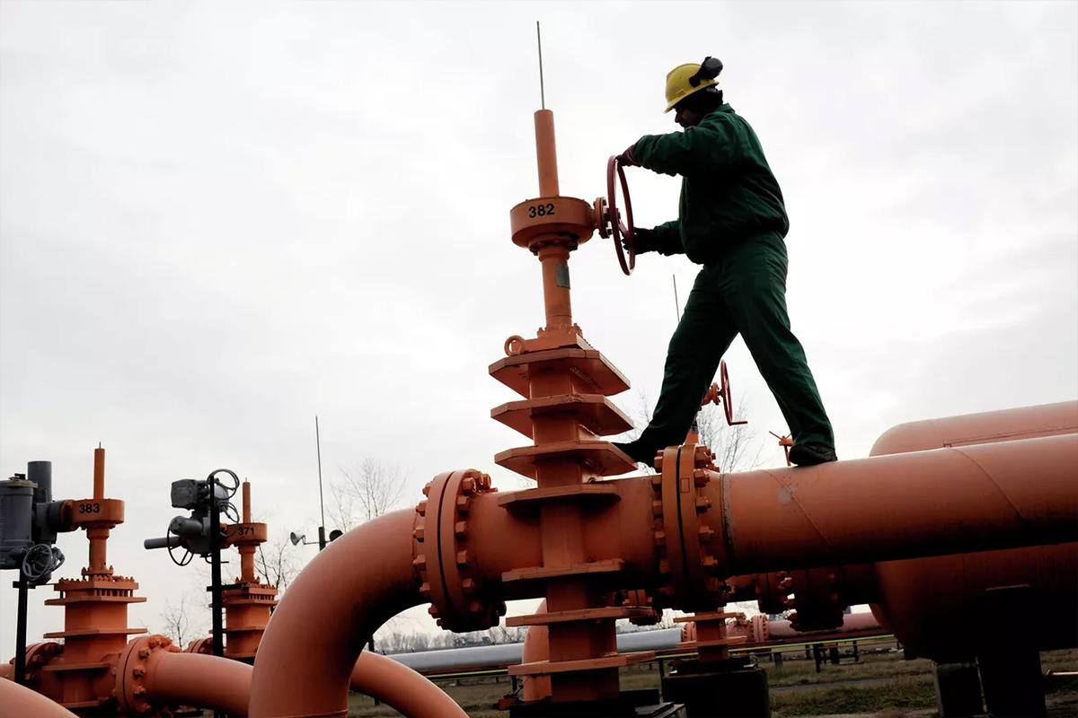 «Зеленский душит Венгрию»: Будапешт вскрывает стратегические резервы из-за блокады «Дружбы»