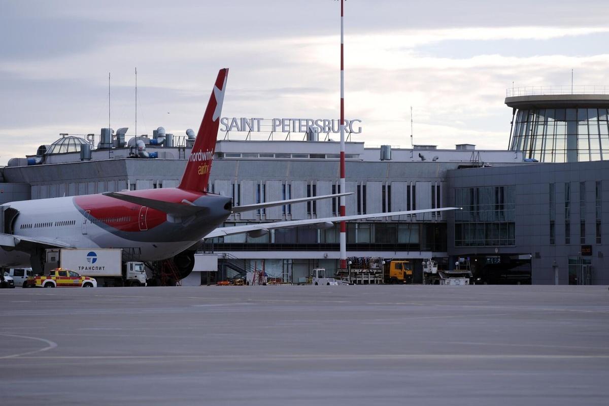 Airlines have warned that they may have problems with in-flight meals when departing from Pulkovo