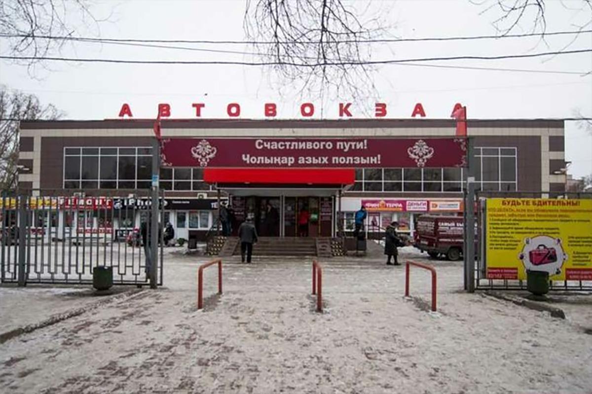 Взяла казенного — лишилась своего: у бухгалтера автовокзала арестовали технику и телефоны за воровство выручки