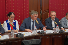 Спикер Заксобрания Кировской области Роман Береснев: Необходимо, чтобы в Молодежном парламенте сохранялась конкурентная основа и связь молодых людей с депутатами