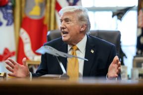 Хотел поговорить с Трампом и попал в наручники: у Белого дома задержали дерзкого водителя