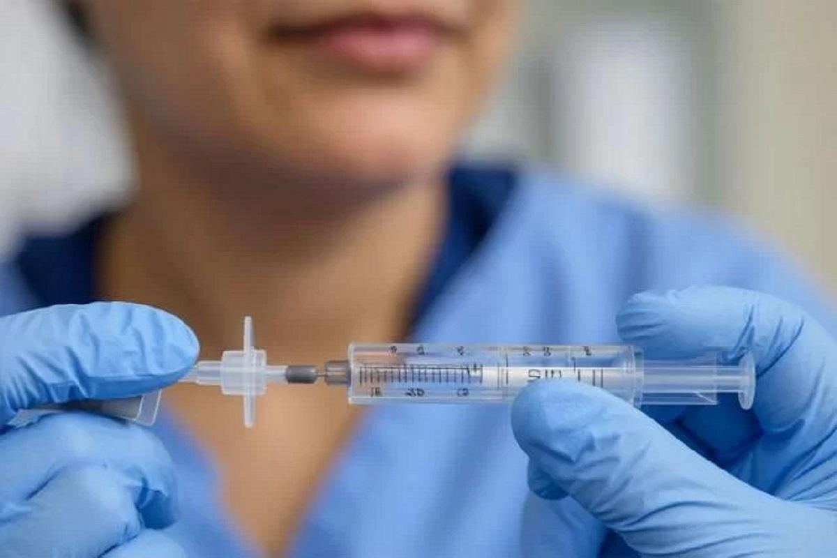 В Новосибирске начали массовую вакцинацию против сезонного вируса