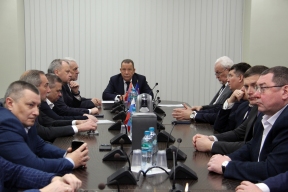 Спикер Облдумы Евгений Матушкин обсудил на заседании фракции «Единая Россия» расширение мер поддержки участников СВО и реализацию проекта «Тамбовская марка»