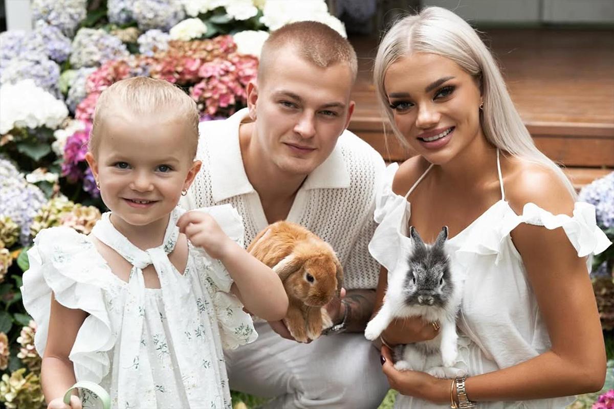 Звезда Comedy Club Екатерина Шкуро выгнала мужа-хоккеиста после пяти лет «латания дыр»