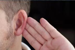 Врачи предупредили, что наушники приводят к снижению слуха у молодых