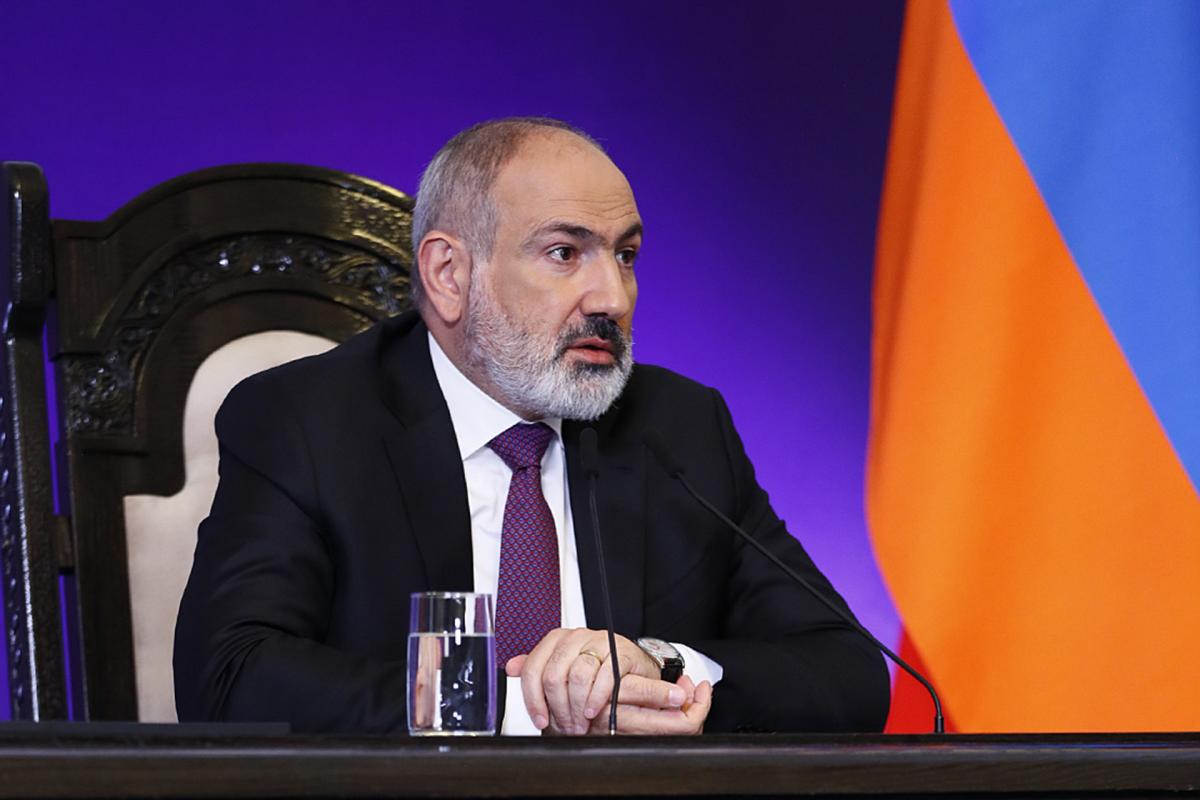 Тише воды, ниже травы: почему Пашинян назвал Армению «маленькой и скромной»