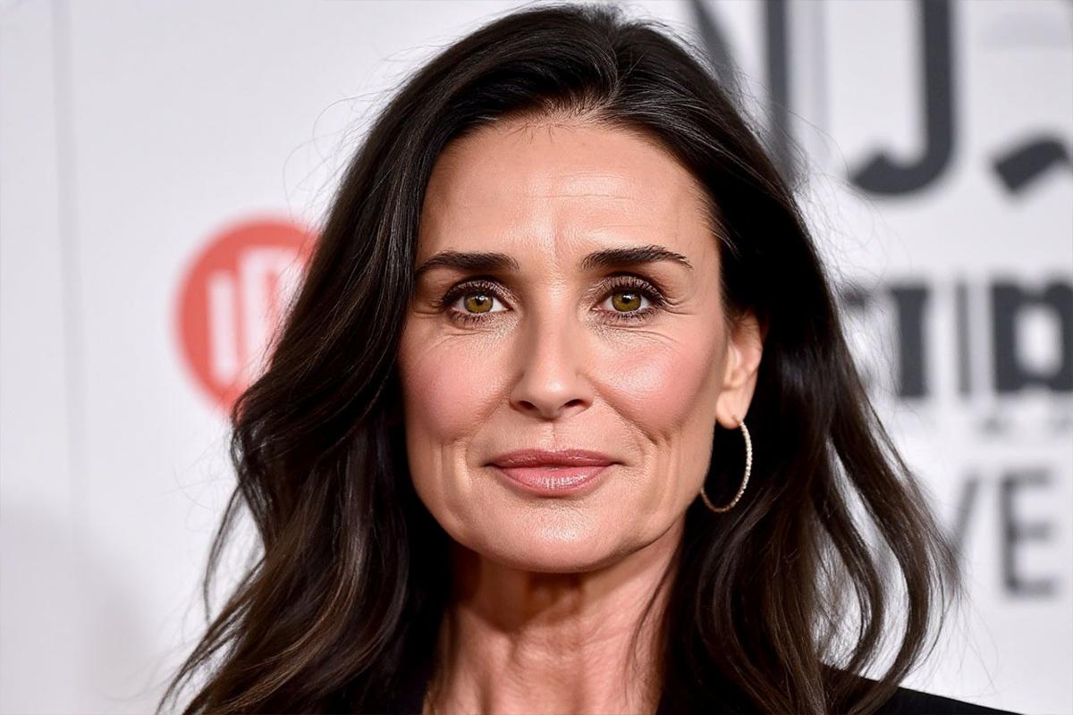 Стали известны душераздирающие причины резкого похудения Деми Мур