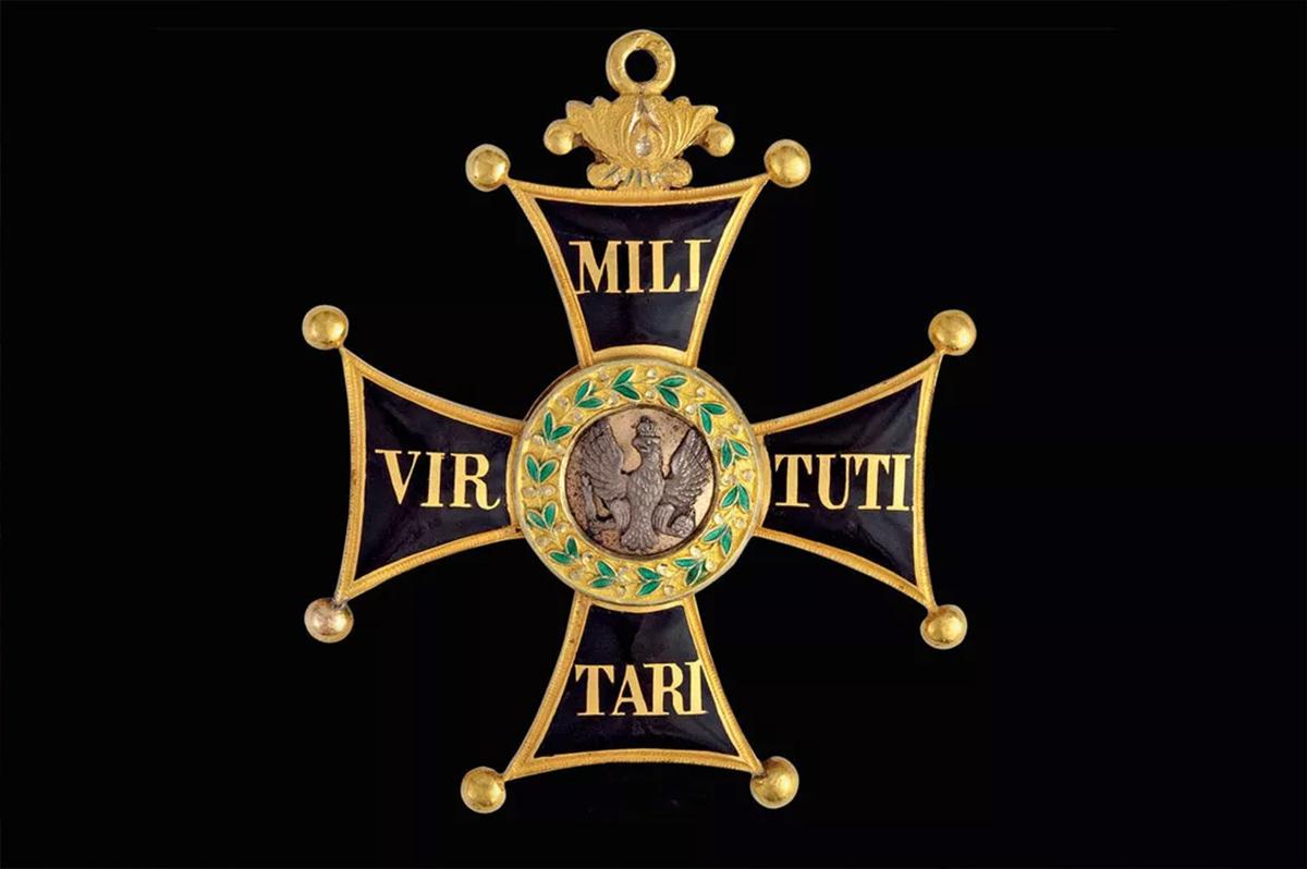 След НКВД на торгах: Польша требует от Украины снять с аукциона орден расстрелянного офицера