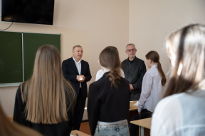 Мурат Кумпилов поручил подготовить проект реконструкции Адыгейского педагогического колледжа им. Х. Андрухаева