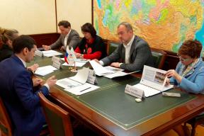 Главы муниципалитетов Мурманской и Воронежской областей на встрече в ВАРМСУ обсудили кадровую политику, поддержу участников СВО и городские проекты