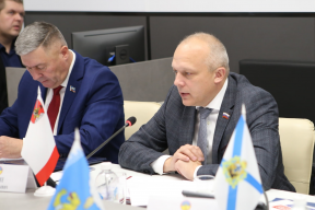 Спикер ЗС ВО Роман Заварин: Вологодские инициативы поддержаны на заседании правового комитета ПАСЗР в Мурманской области
